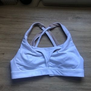 Lululemon high support Sports bra sz6 C/D